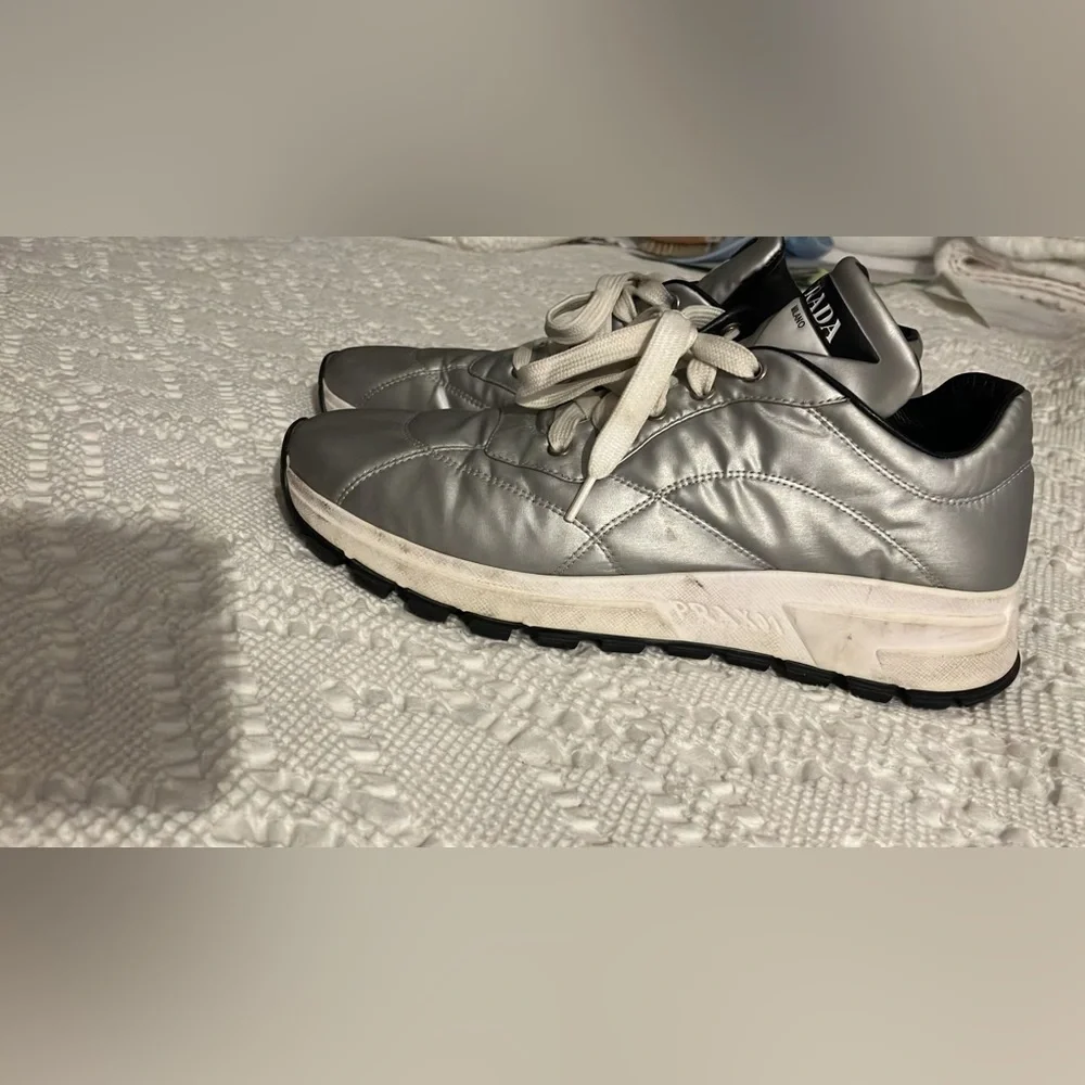 Silver nylon Prada sneakers - Picture 4 of 6